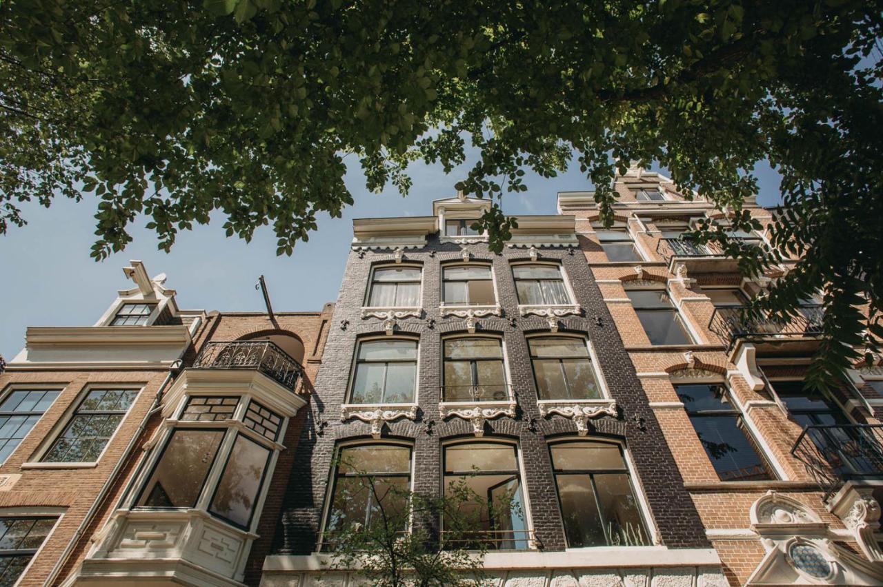 Follow Your Heart In Ámsterdam